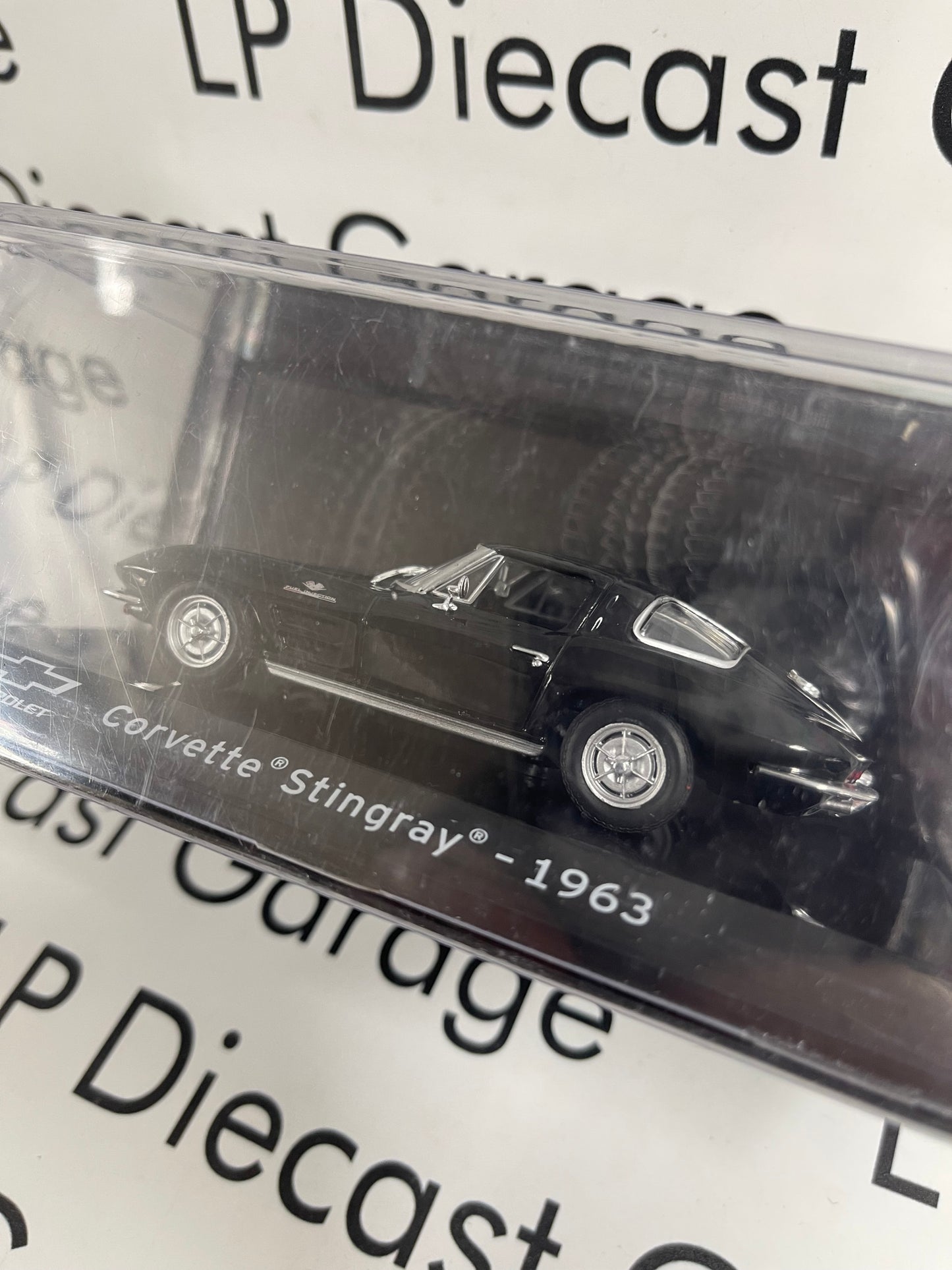 EDICOLA 1963 Chevrolet Corvette Stingray Black 1:43 Diecast Euro