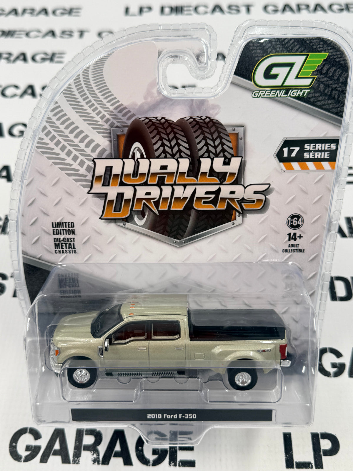 GREENLIGHT 2018 Ford F-350 White Gold 1:64 Diecast Dually Drivers Series 17