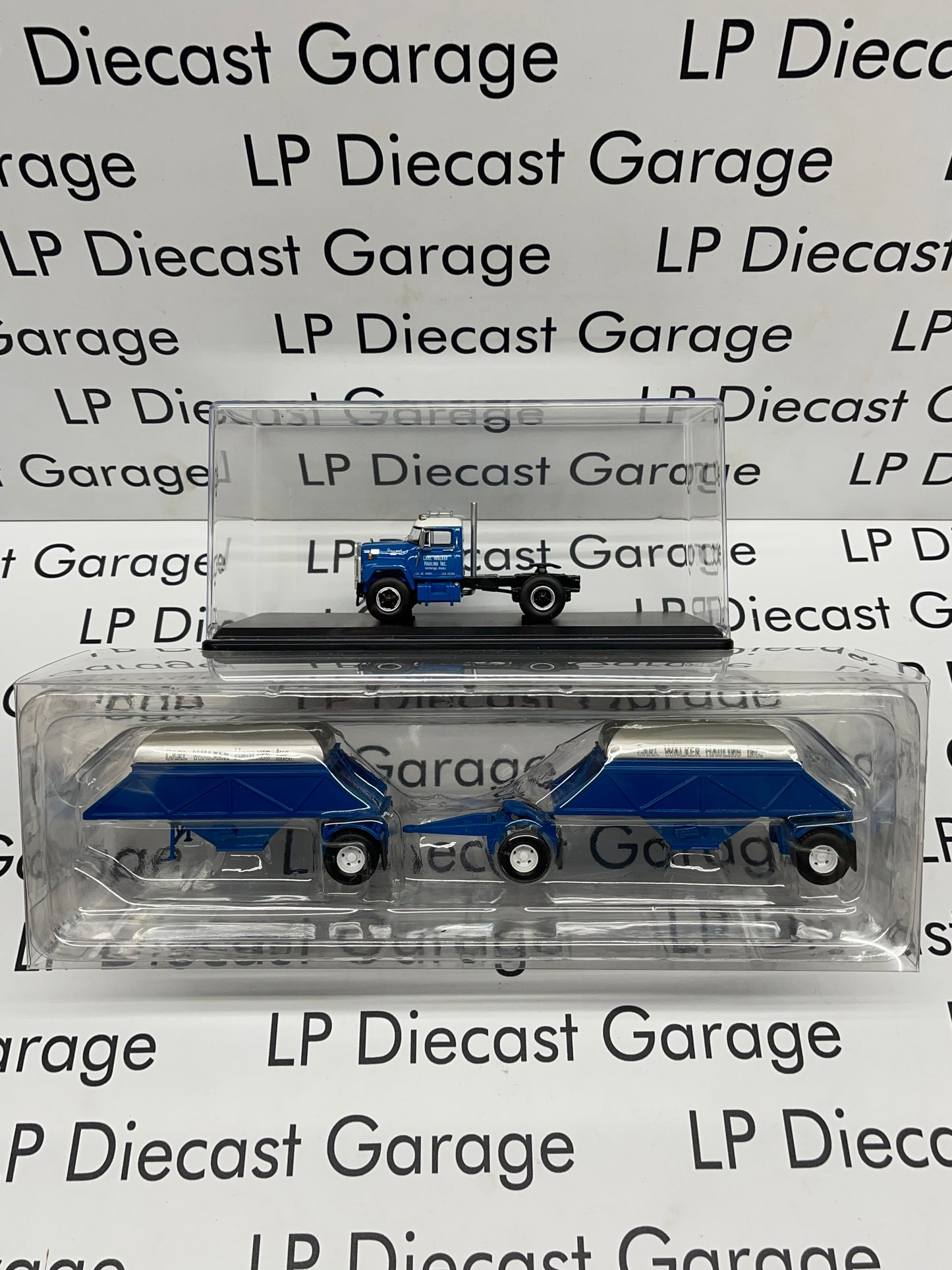 NEO MODELS 1963 IHC Fleetstar 2000-D Blue Carl Walker 1:64 Resin Model Semi Truck w/ Trailers
