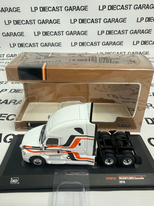 IXO Models 2018 Freightliner Cascadia White w/ Stripes Semi Truck 1:64 Diecast