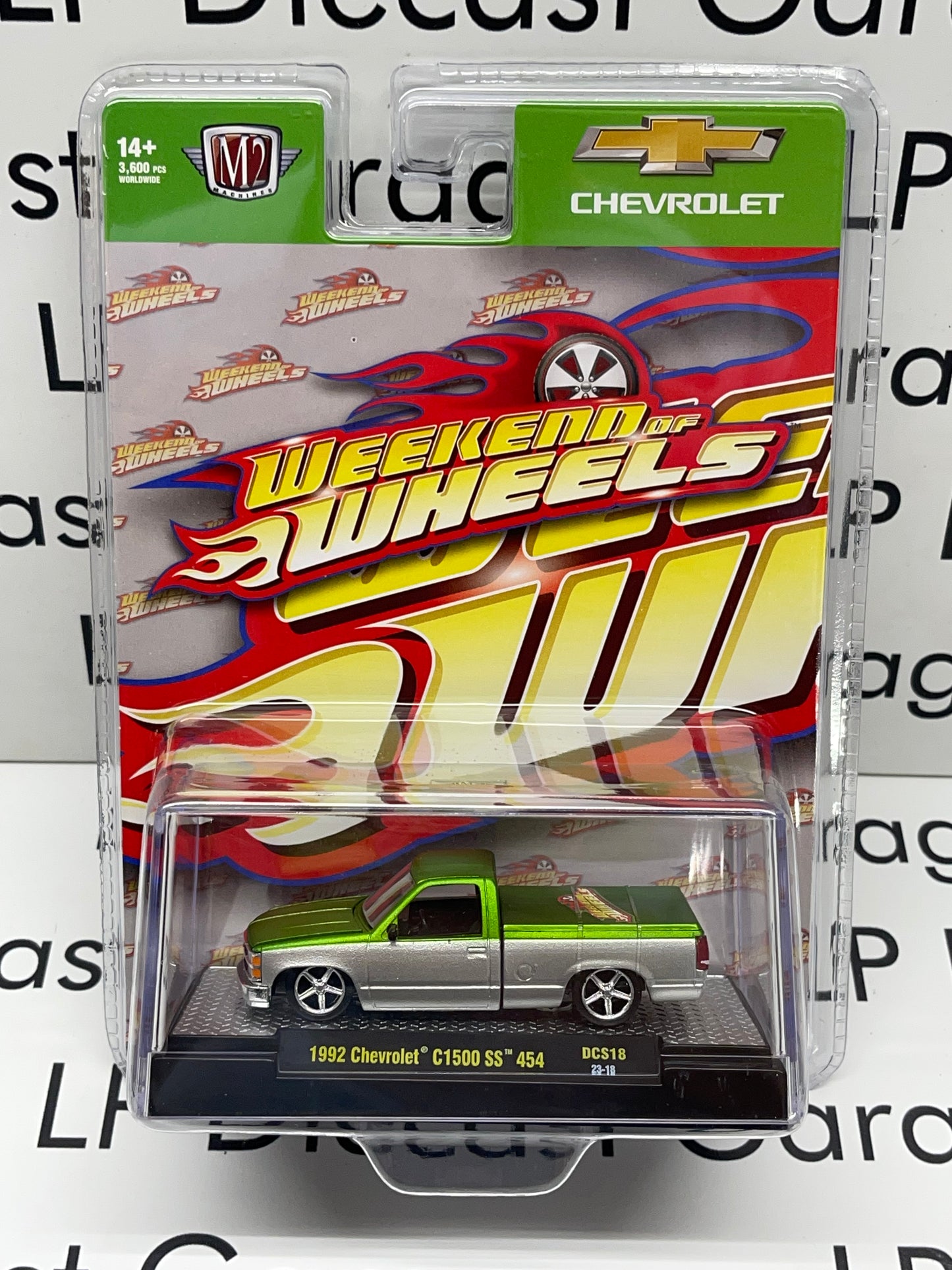 M2 Machines Weekend of Wheels 1992 Chevrolet C1500 SS 454 Green & Silver Exclusive 3600pcs Made 1:64 Diecast