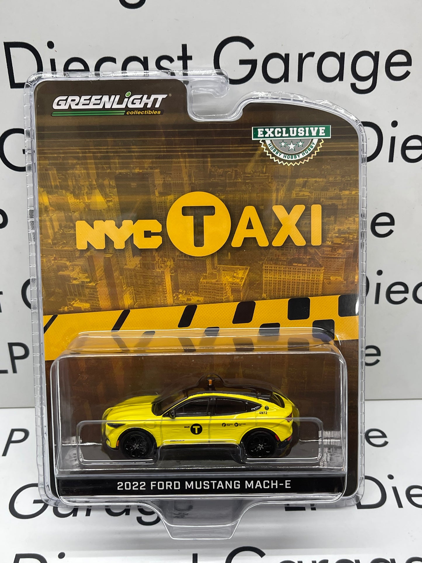GREENLIGHT 2022 Ford Mustang Mach-E NYC Taxi 1:64 Diecast Hobby