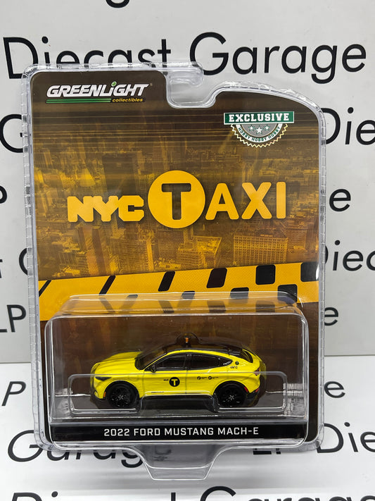 GREENLIGHT 2022 Ford Mustang Mach-E NYC Taxi 1:64 Diecast Hobby