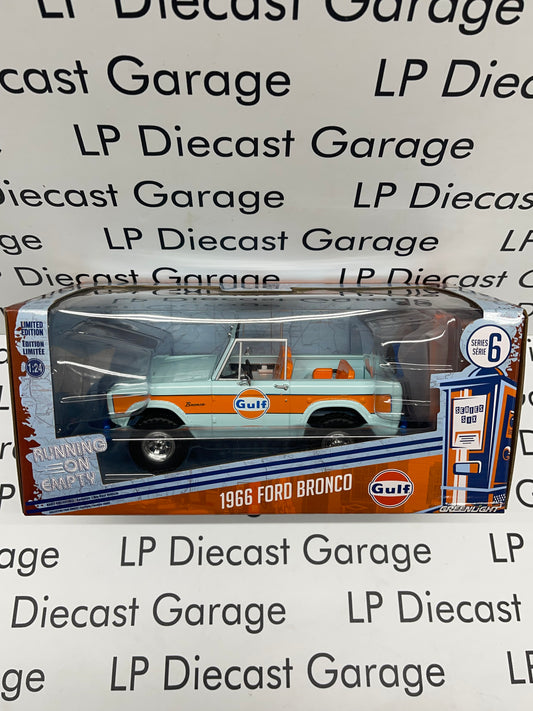 GREENLIGHT 1966 Ford Bronco Gulf Oil with Removable Top Running on Empty 1:24 Scale Diecast