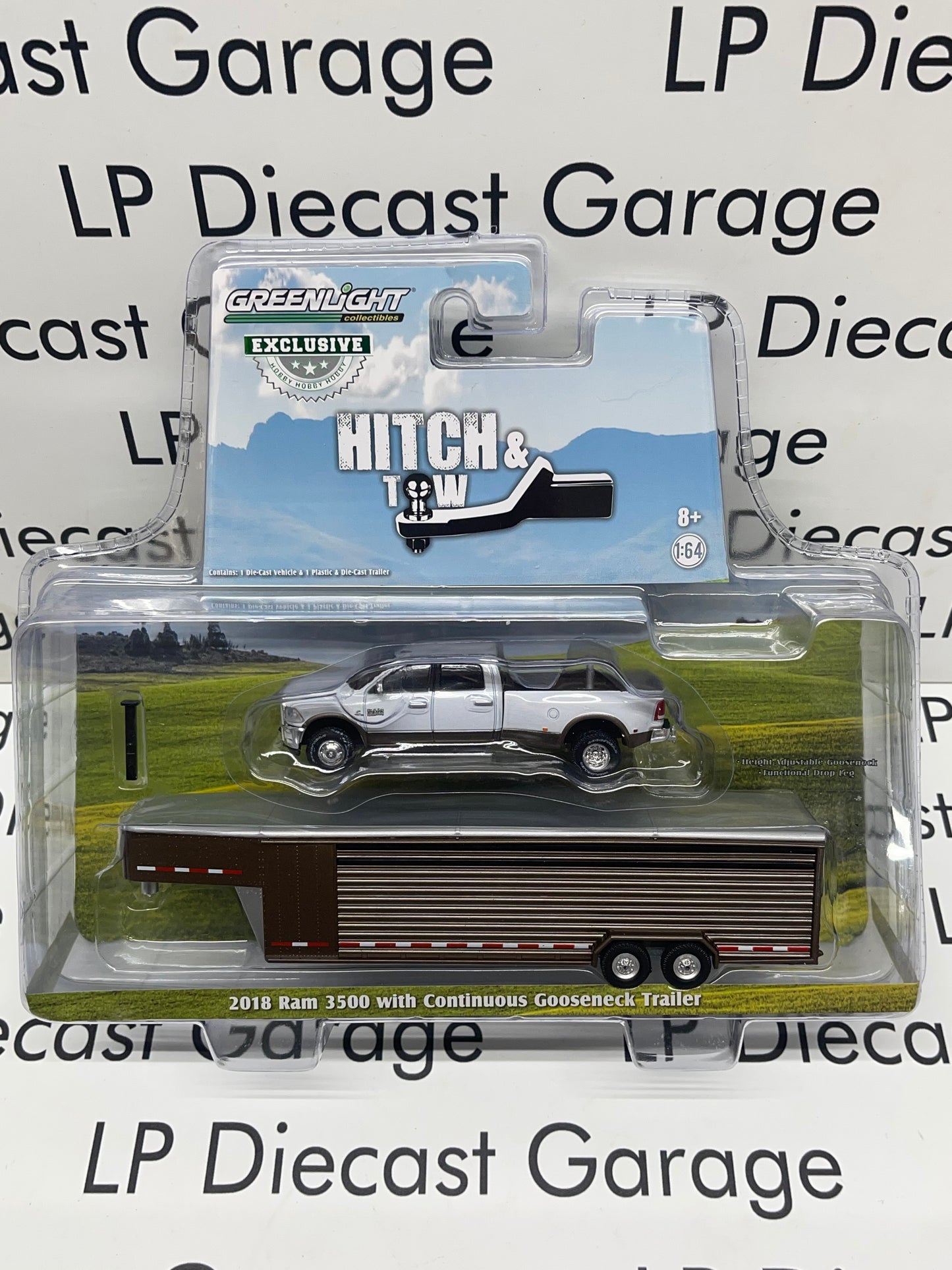 GREENLIGHT 2018 Ram 3500 with Livestock Gooseneck Trailer "Hitch & Tow" White/Gold 1:64 Diecast