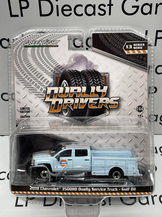 GREENLIGHT 2018 Chevrolet 3500HD Service Truck Gulf Oil 1:64 Diecast Dually Drivers