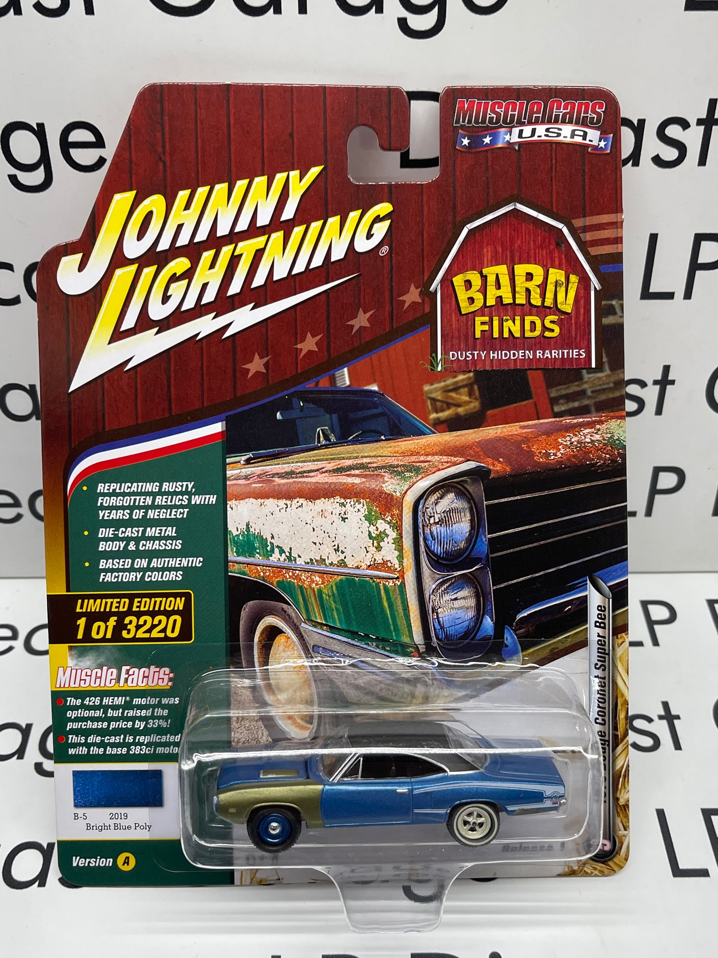Johnny Lightning 1970 Dodge Coronet Super Bee Bright Blue Poly "Barn Finds" 1:64 Diecast