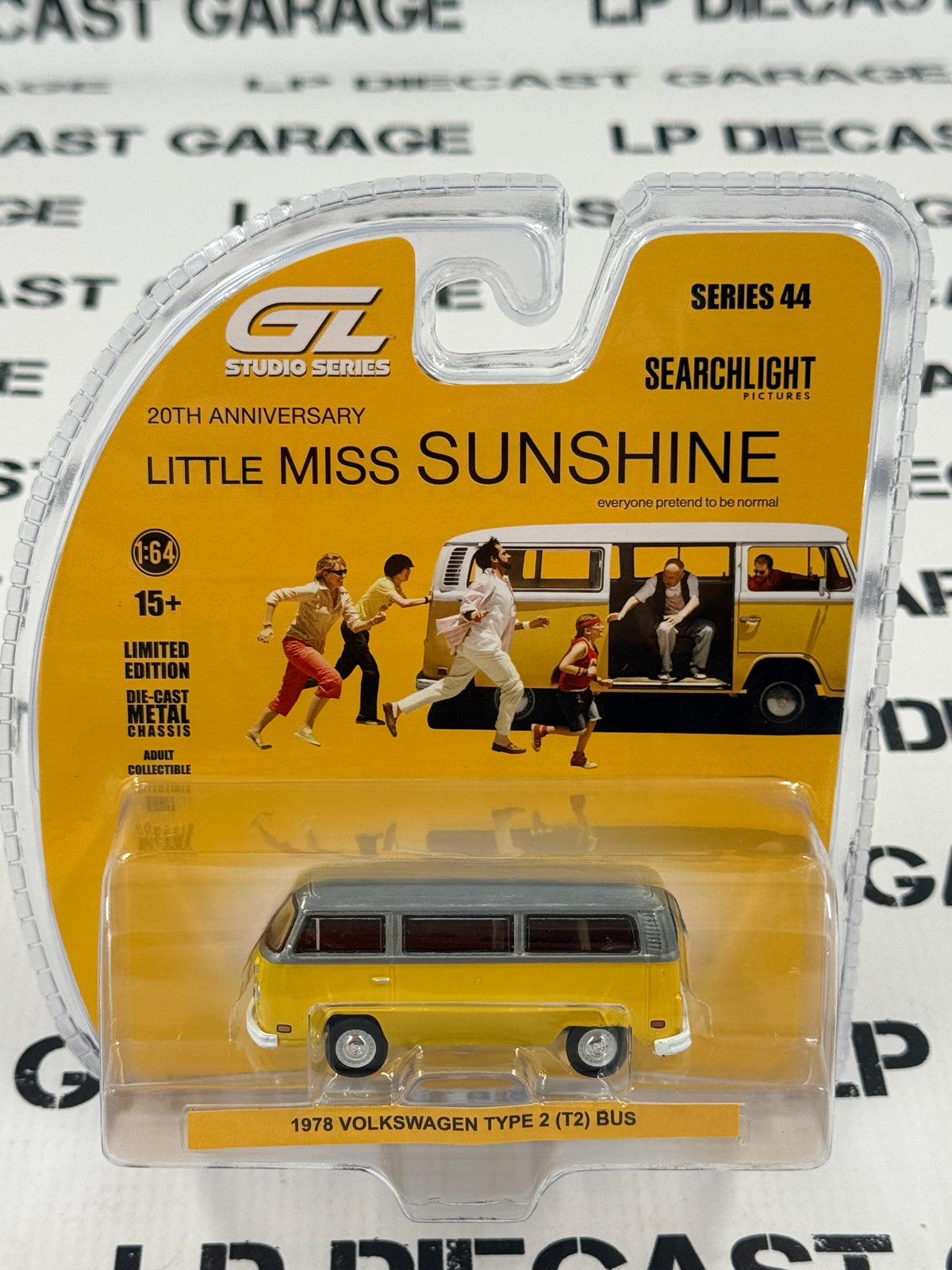 RAW CHASE GREENLIGHT 1978 Volkswagen Type 2 Bus Little Miss Sunshine 1:64 Diecast Studio Series