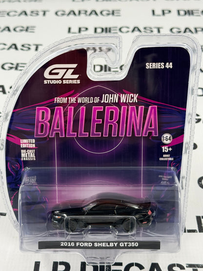 GREENLIGHT 2016 Ford Mustang Shelby GT350 Ballerina 1:64 Diecast Studio Series
