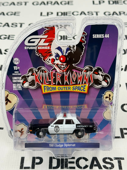 GREENLIGHT 1981 Dodge Diplomat Killer Klowns from Outer Space 1:64 Diecast Studio Series