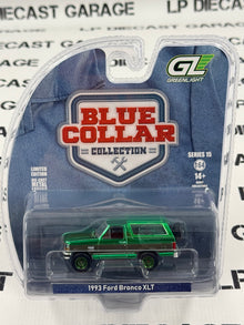 GREEN CHASE GREENLIGHT 1993 Ford Bronco XLT White w/ Mocha Stripe 1:64 Diecast Blue Collar