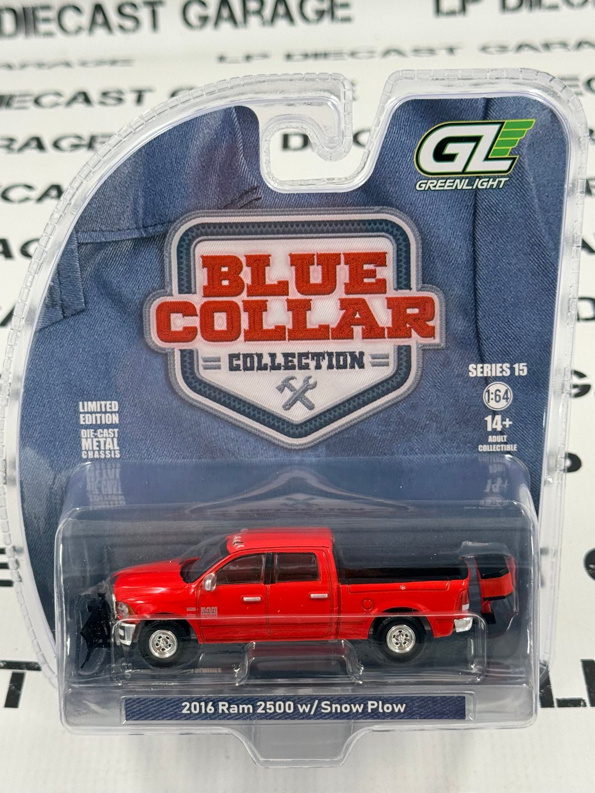 GREENLIGHT 2014 Ram 2500 Red w/ Snow Plow & Spreader 1:64 Diecast Blue Collar