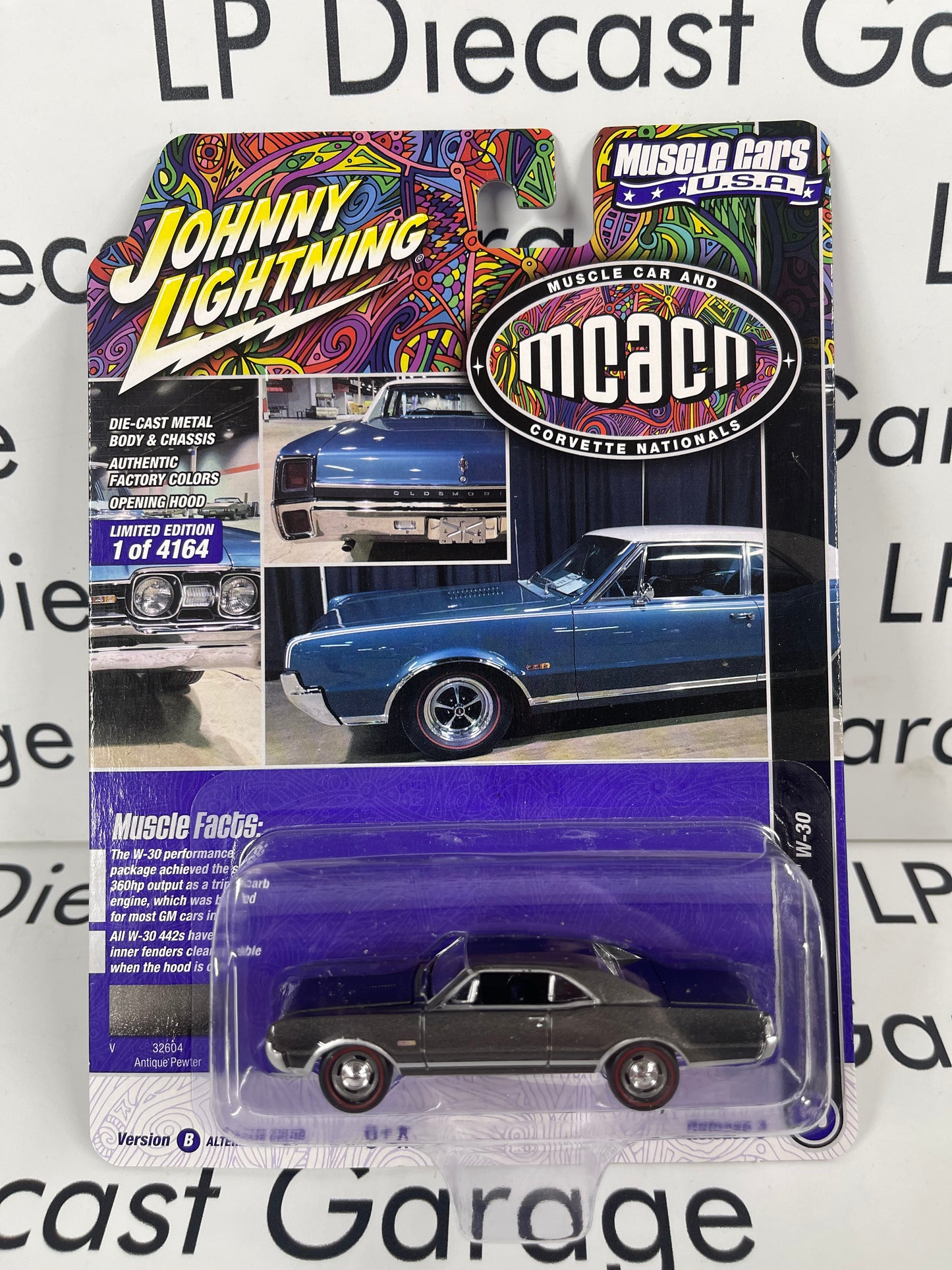 JOHNNY LIGHTNING 1967 Oldsmobile 442 W-30 Antique Pewter 1:64 Diecast MCACN