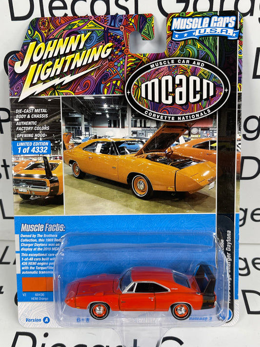 JOHNNY LIGHTNING 1969 Dodge Charger Daytona Hemi Orange MCACN 1:64 Diecast
