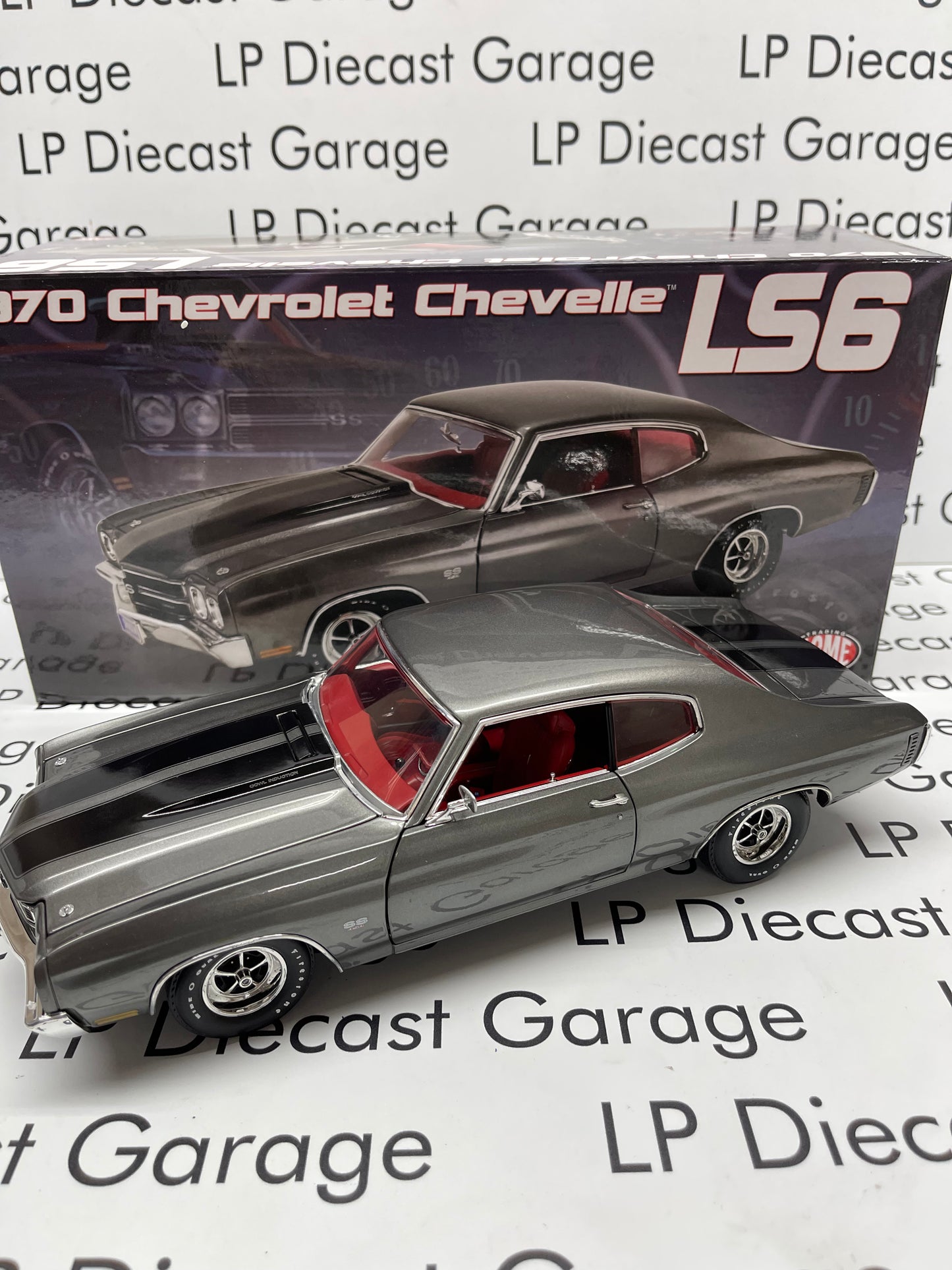 ACME 1970 Chevrolet Chevelle LS6 Shadow Gray w/ Red Interior 1:18 Diecast A1805523