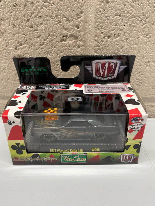 M2 Machines 1971 Plymouth Cuda 440 Wild Card 1:64 Diecast