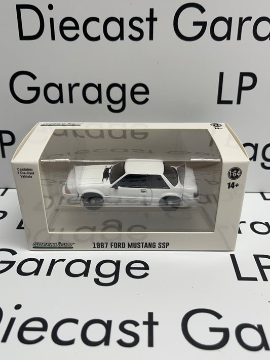 GREENLIGHT 1987 Ford Mustang SSP Blank White No Lightbar 1:64 Diecast