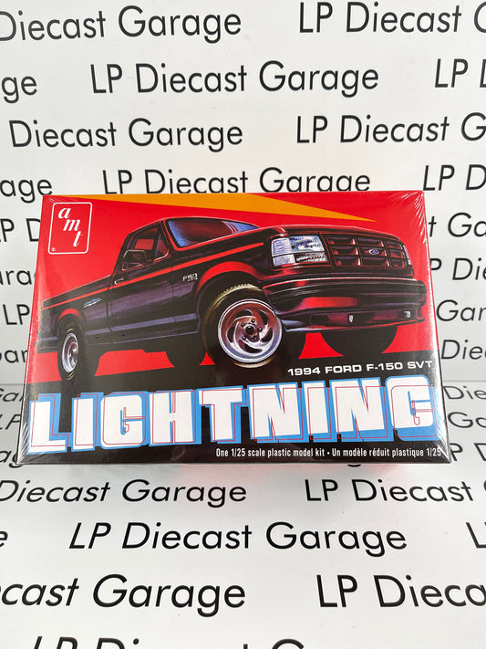 AMT 1994 Ford F-150 SVT Lightning 1/25 Scale Model Kit Build Your Own NOT 1:24 Diecast